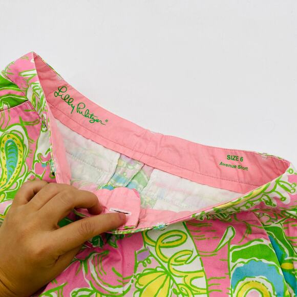 Lilly Pulitzer 6 pink & green bermuda avenue shorts - Picture 3 of 5